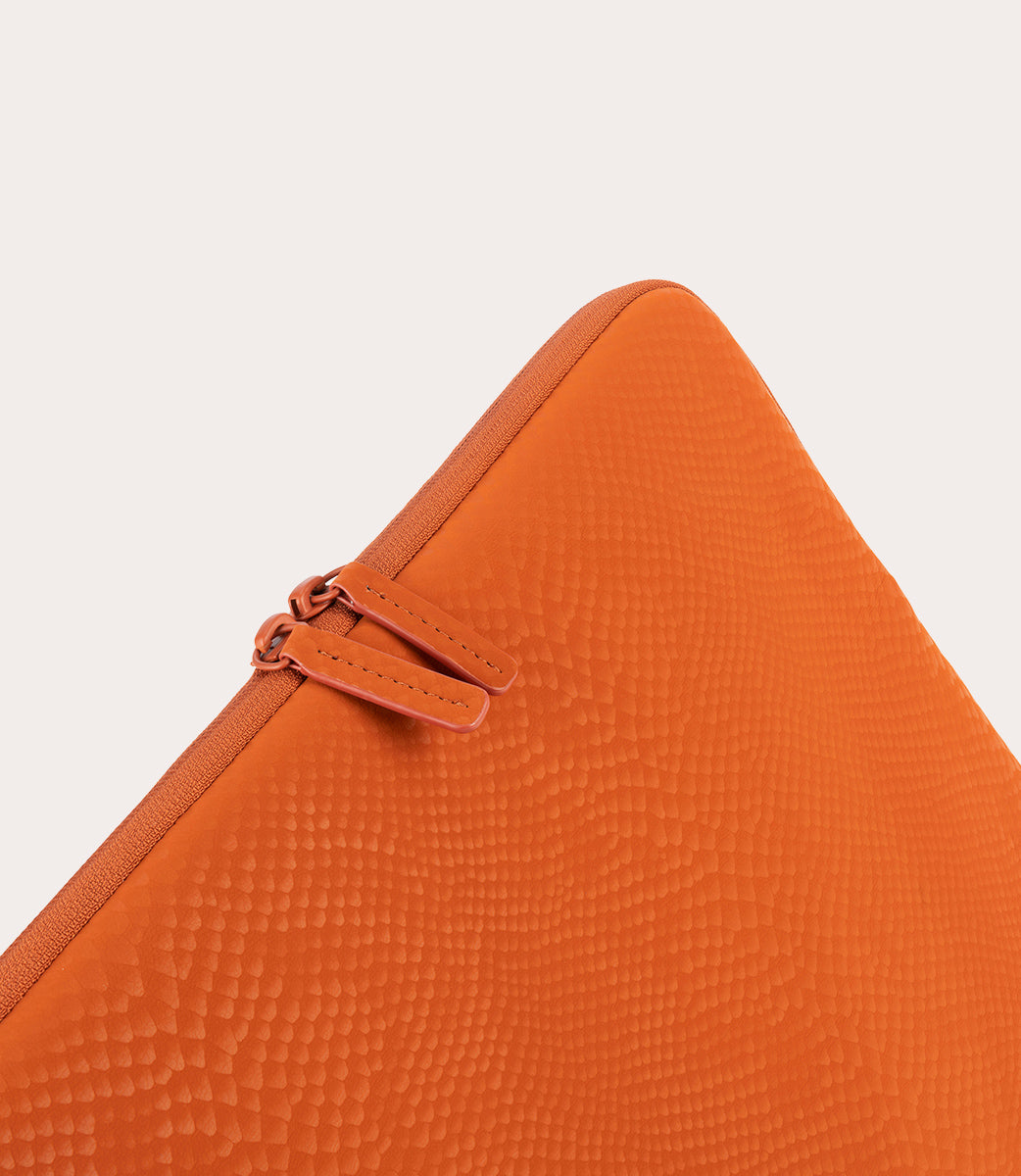 tucano-boa-housse-macbook-et-portables-pu-aspect-reptile image 3