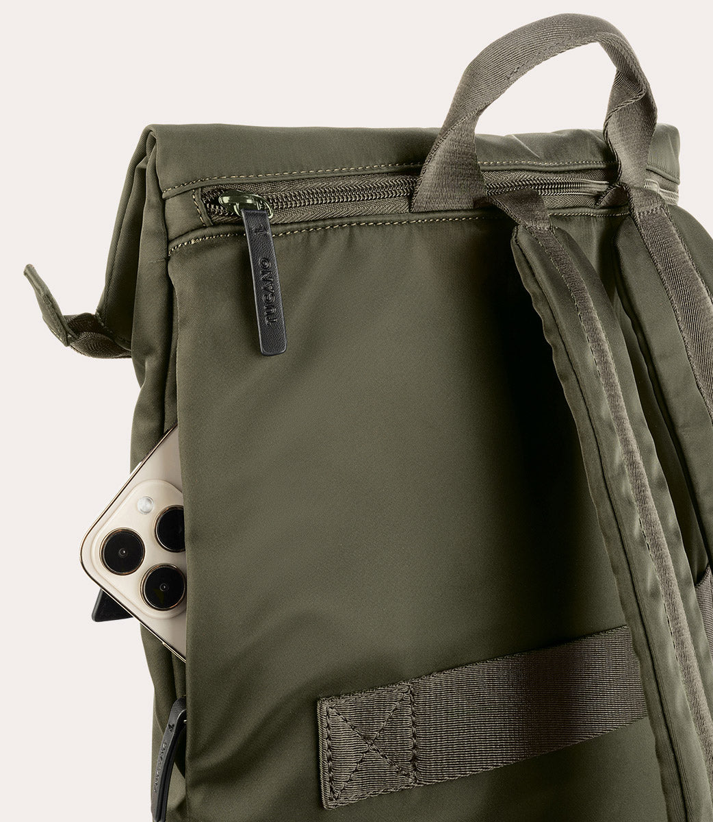 tucano-fold-backpack-sac-dos-nylon-recycl-et-cuir-15-6-macbook-16 image 5