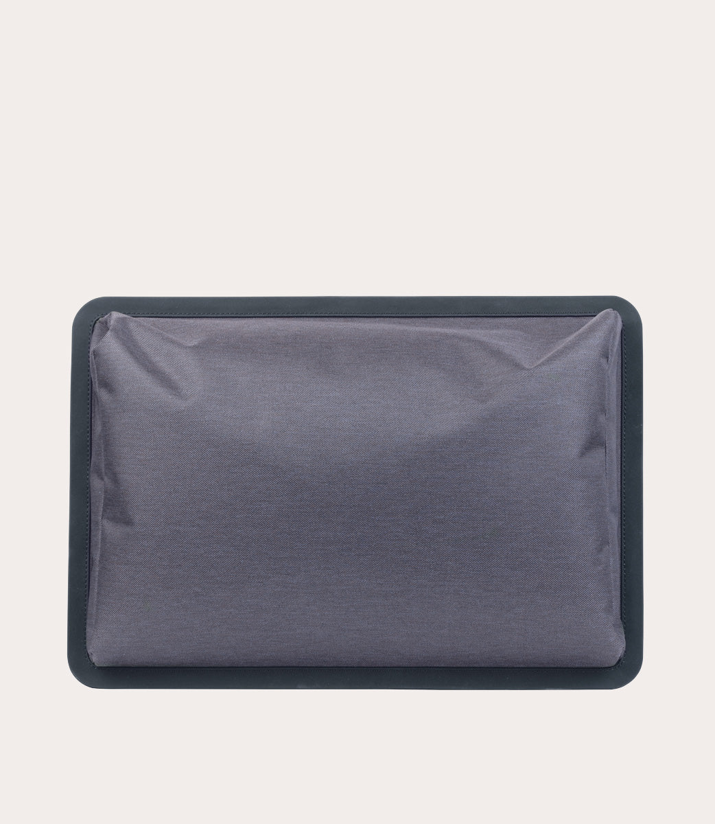 tucano-comodo-coussin-pour-ordinateur-portable-petite-taille-base-antid-rapante image 5