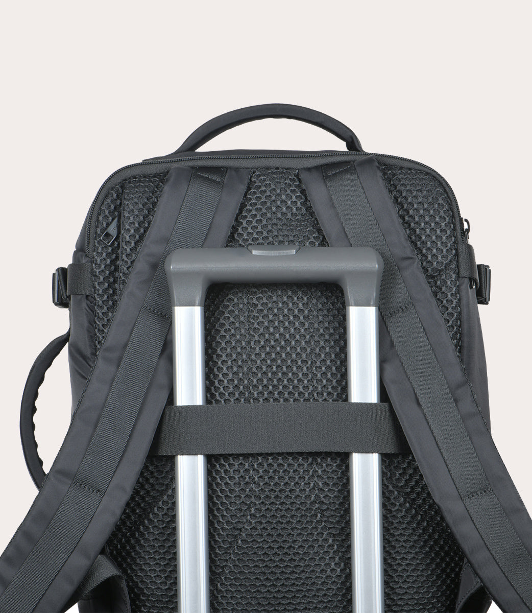 tucano-tug-premium-sac-dos-cabine-avion-en-nylon-recycl-avec-porte-passeport image 8