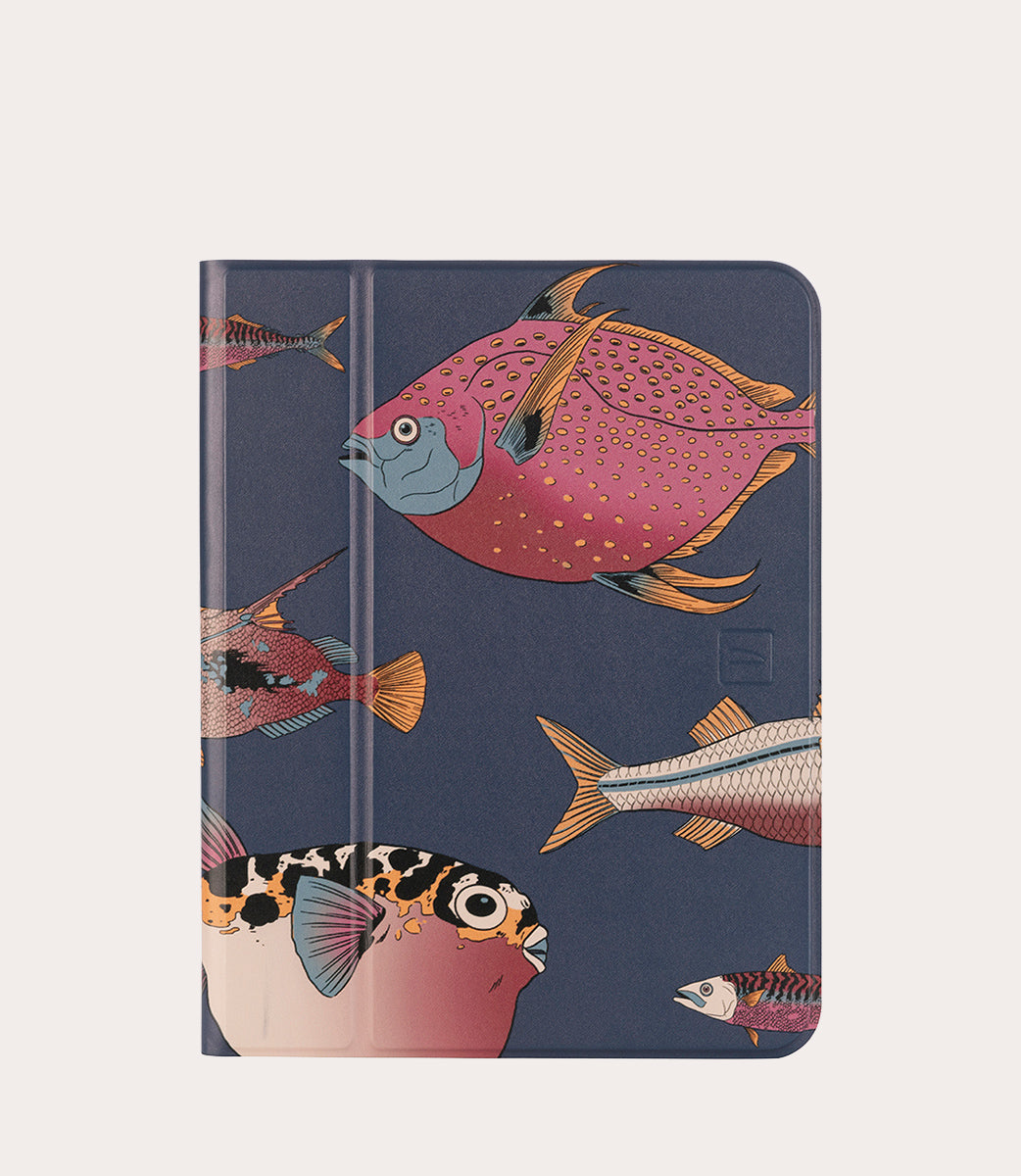 tucano-up-schizzo-tui-pour-ipad-motif-poisson-support-et-rangement-pencil image 1