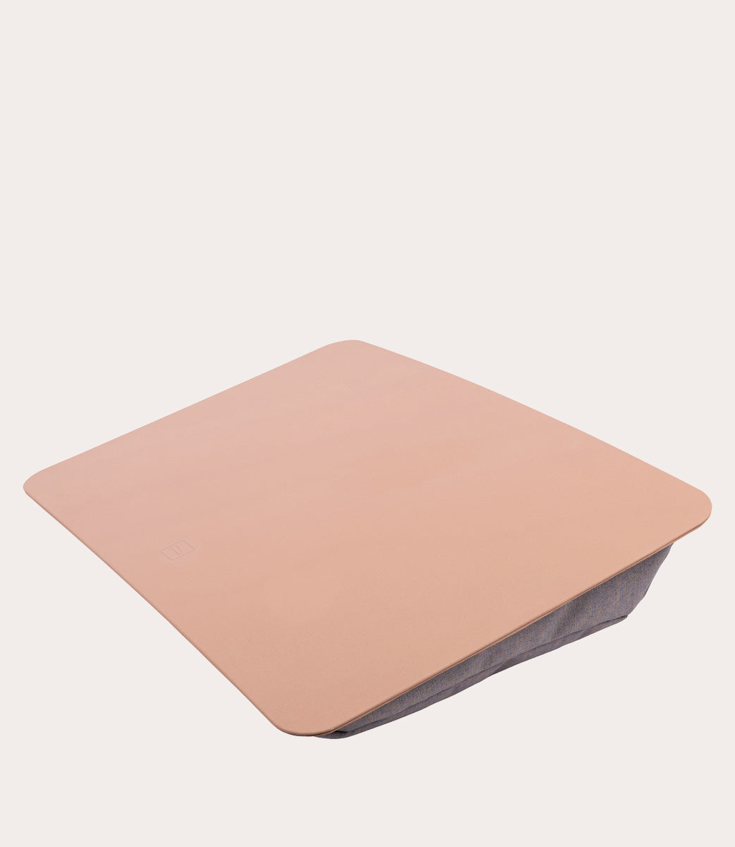 tucano-comodo-coussin-pour-ordinateur-portable-petite-taille-base-antid-rapante image 1