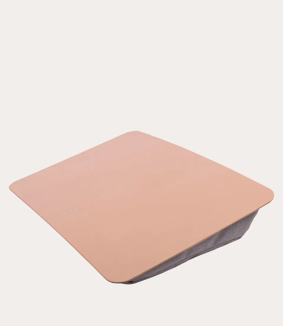tucano-comodo-coussin-pour-ordinateur-portable-petite-taille-base-antid-rapante image 1